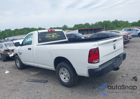 2019 Ram 1500 Classic Tradesman 4X2 8' Box from USA, damaged, VIN 3C6JR6DT0KG636053